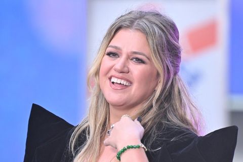 Kelly Clarkson wird in 1.000. Folge emotional
