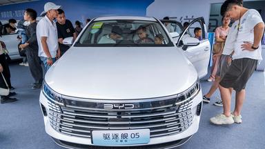 Chinesischer Autobauer BYD steigert Gewinn deutlich