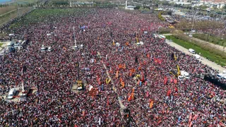 Grossdemo in Istanbul für inhaftierten Stadtpräsidenten Imamoglu