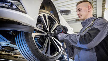 Tarifverhandlungen der IG Metall: Warnstreiks in Kfz-Werkstätten