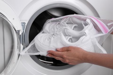 Sneaker reinigen: So werden dreckige Turnschuhe wieder sauber
