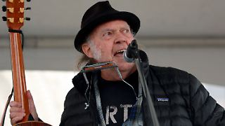 Neil Young bangt um Wiedereinreise in die USA