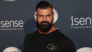 Schauspieler Vittorio Pirbazari stirbt auf dem Laufband
