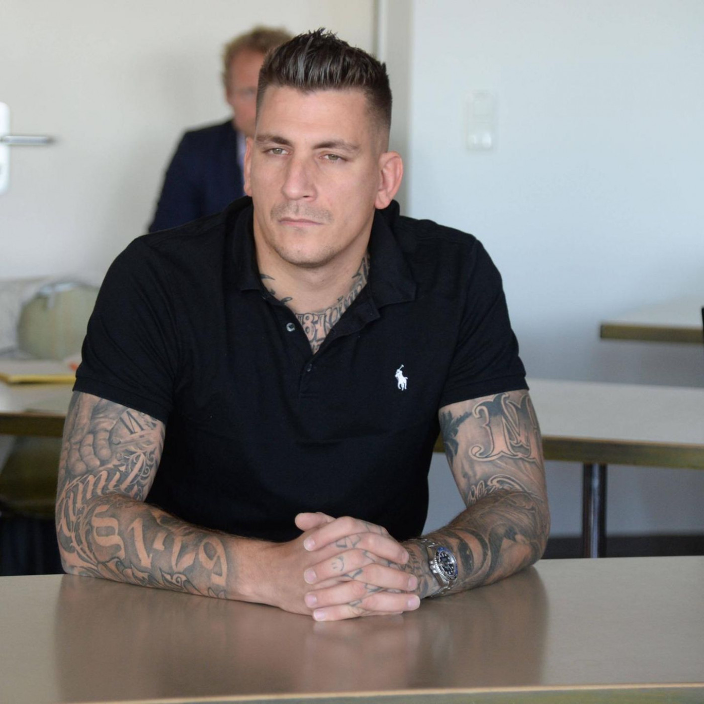 Betäubungsmittel und Beleidigung: Rapper Gzuz erneut mit einem Bein im Knast