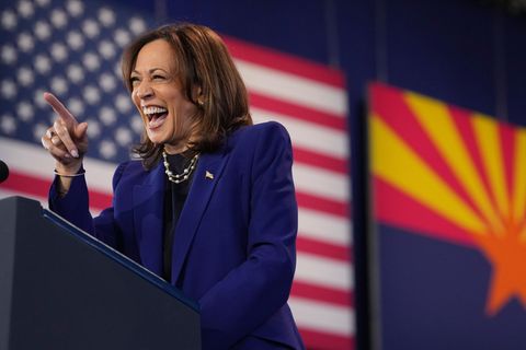 Kamala Harris besucht die Met Gala – und setzt ein Zeichen gegen Trump