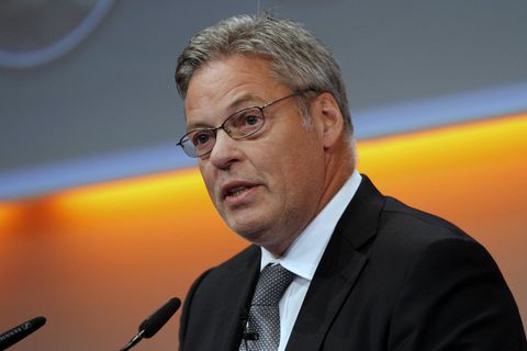 Und, wie viele Ferarris in der Garage? 70 nervige Fragen an Heiner Kamps