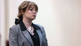 "Rust"-Waffenmeisterin kommt frei - unter strengen Auflagen