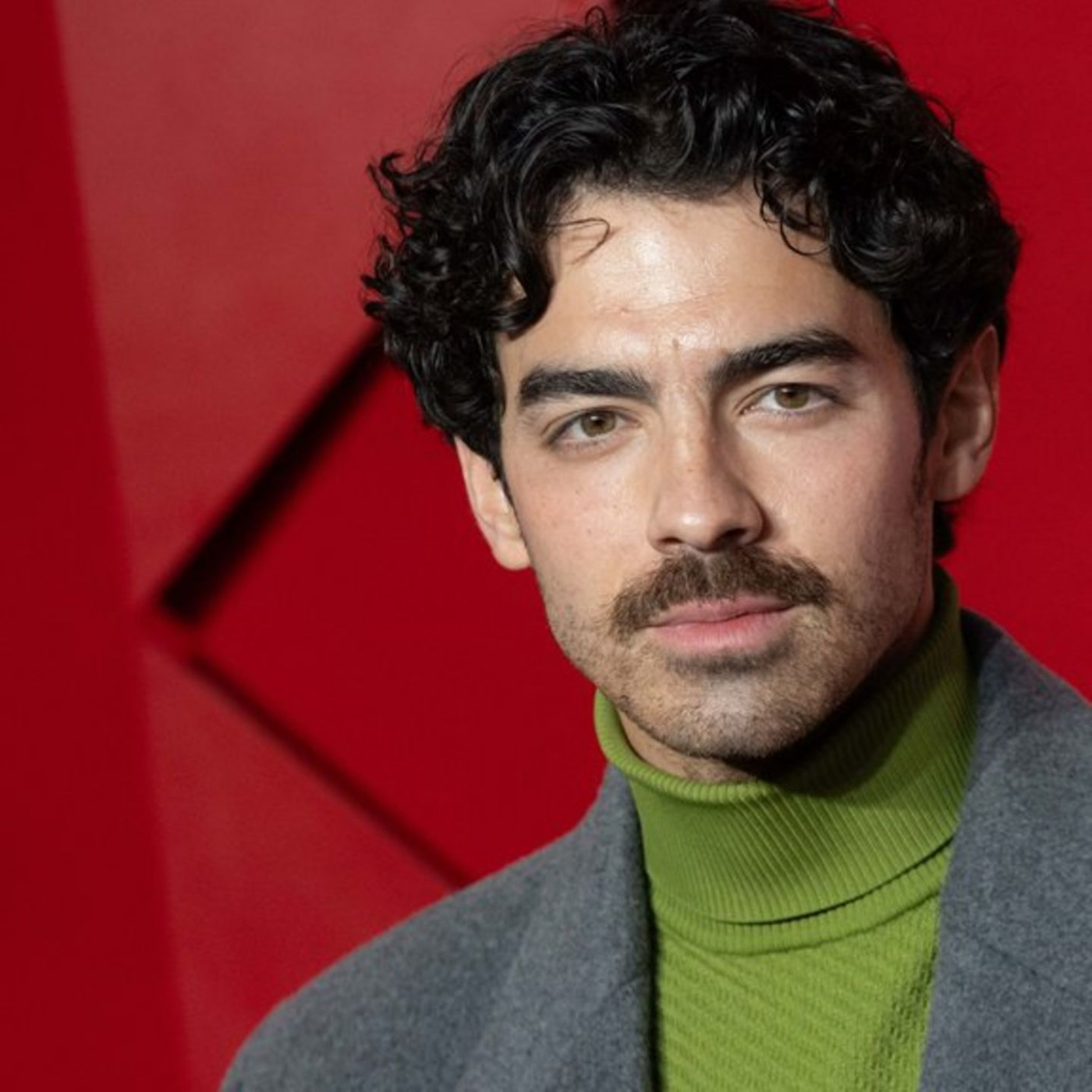Joe Jonas über Dating: "Beängstigend und einschüchternd"