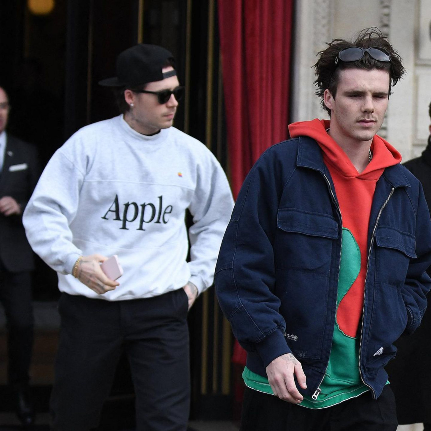 Nach säuseligem Liebesposting: Cruz Beckham nimmt seinen Bruder Brooklyn Maß