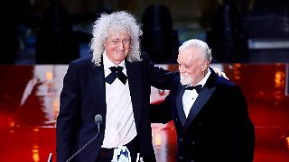 Queen erhalten Ehrenpreis von K&ouml;nig Carl Gustaf