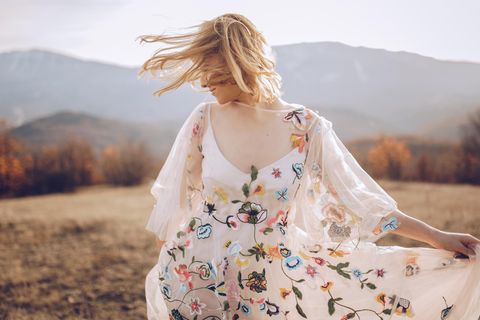 Warum wallende Hippie-Kleider perfekt für den Sommer sind