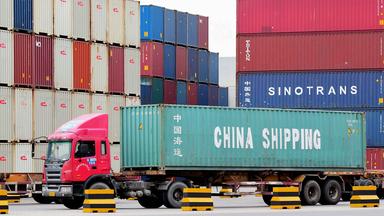 Trump kündigt Zoll-Gespräche mit China für Montag an