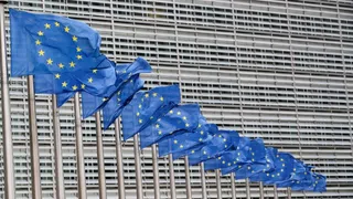 Vorwürfe gegen EU-Kommission wegen Zusammenarbeit mit NGOs