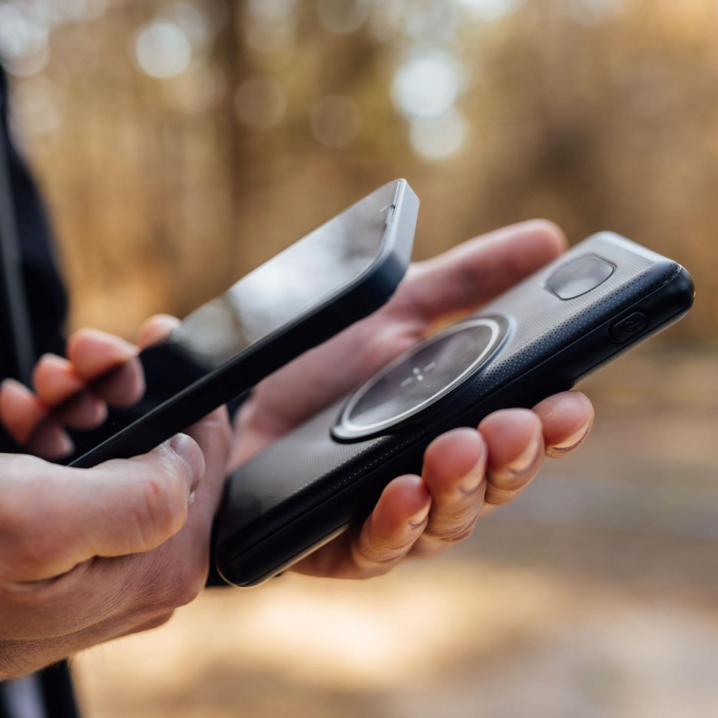 Magnetische kabellose Powerbank für 27 statt 55 Euro: Die Top-Deals am Montag
