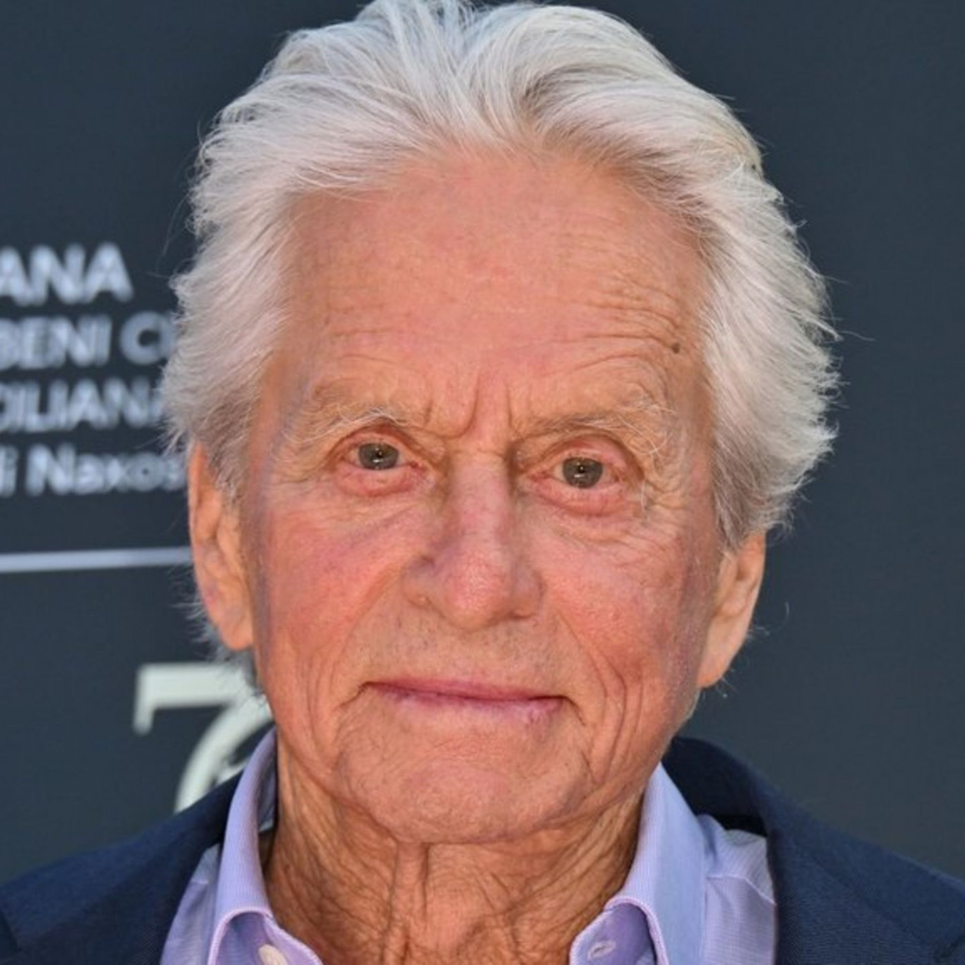 Schauspieler Michael Douglas schämt sich für die USA