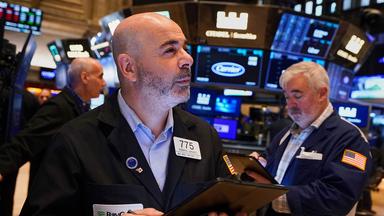 Wall Street tastet sich vor