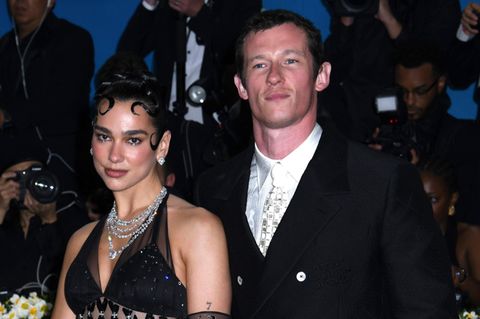 Dua Lipa bestätigt Verlobung mit Callum Turner