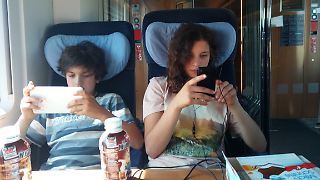 Aus für Familienreservierung: Union und SPD rüffeln Bahn