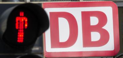 „Pünktlichkeit und Verlass!“ – Deutsche Bahn sorgt mit skurrilem Tanz-Video für Spott