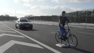 EuroNCAP testet Assistenzsysteme: Vier neue Stromer vorbildlich
