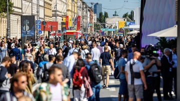 Probefahrt im Park, Strategie im Kongress: So vielfältig wird die IAA Mobility 2025