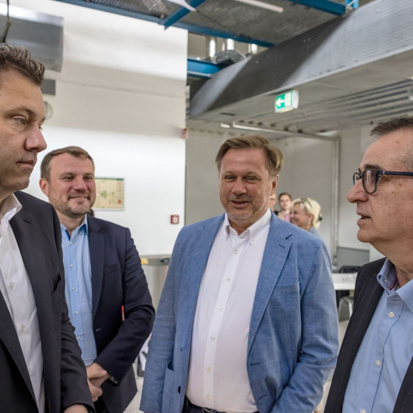 Klingbeil will für Industrie-Arbeitsplätze kämpfen