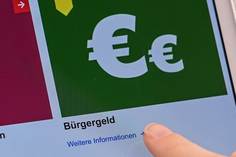 826.000 können vom Lohn nicht leben – Staat zahlt sieben Milliarden Euro