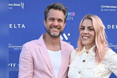 Joshua Jackson trifft auf Busy Philipps