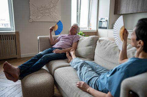Dieser Trick mit Alufolie kühlt ihre Wohnung rasant ab