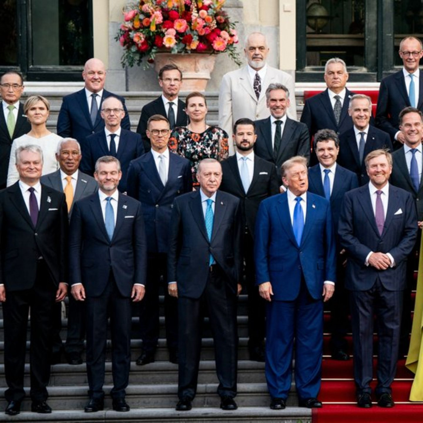 Einträchtiges Gruppenfoto in Den Haag