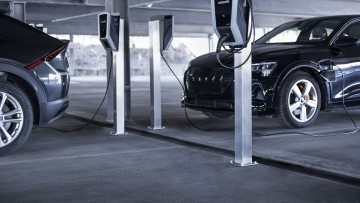 Automarkt in der EU: Stromer ziehen weiter an