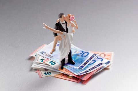 Verschulden für die Hochzeitsfeier: Ihr spinnt doch!