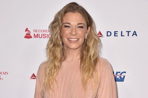 Sängerin LeAnn Rimes verliert auf der Bühne ihre Zähne