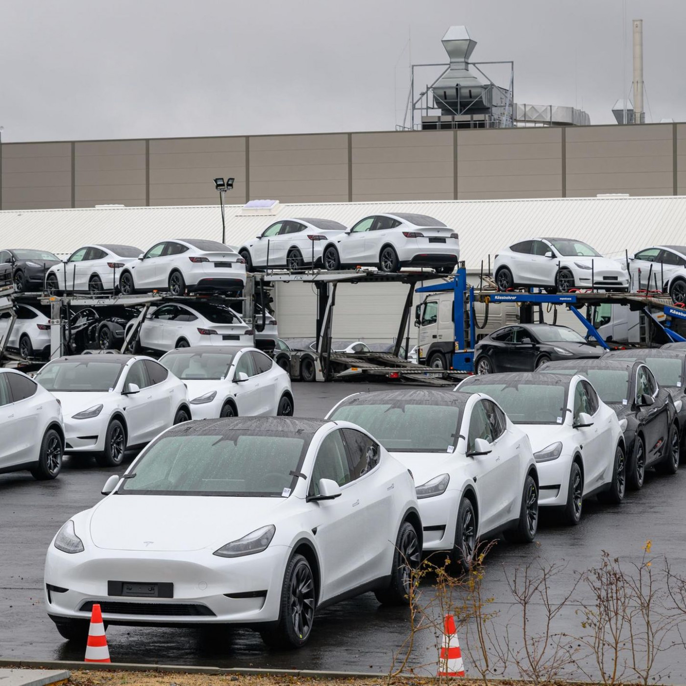 13 Prozent weniger Auslieferungen – Tesla stürzt weiter ab