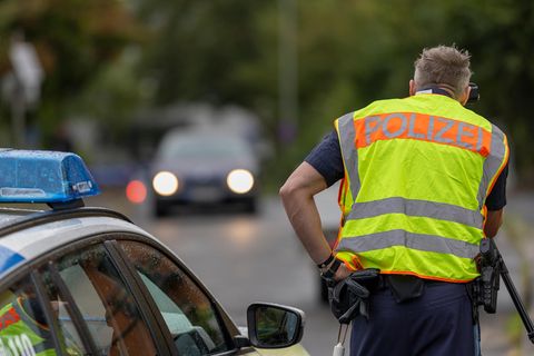 Fahrzeugkontrolle – darum sollten Sie den Führerschein zu Hause lassen