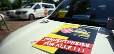 12 Euro mehr pro Uber-Fahrt? Der Kampf der Taxifahrer für neue Mindestpreise