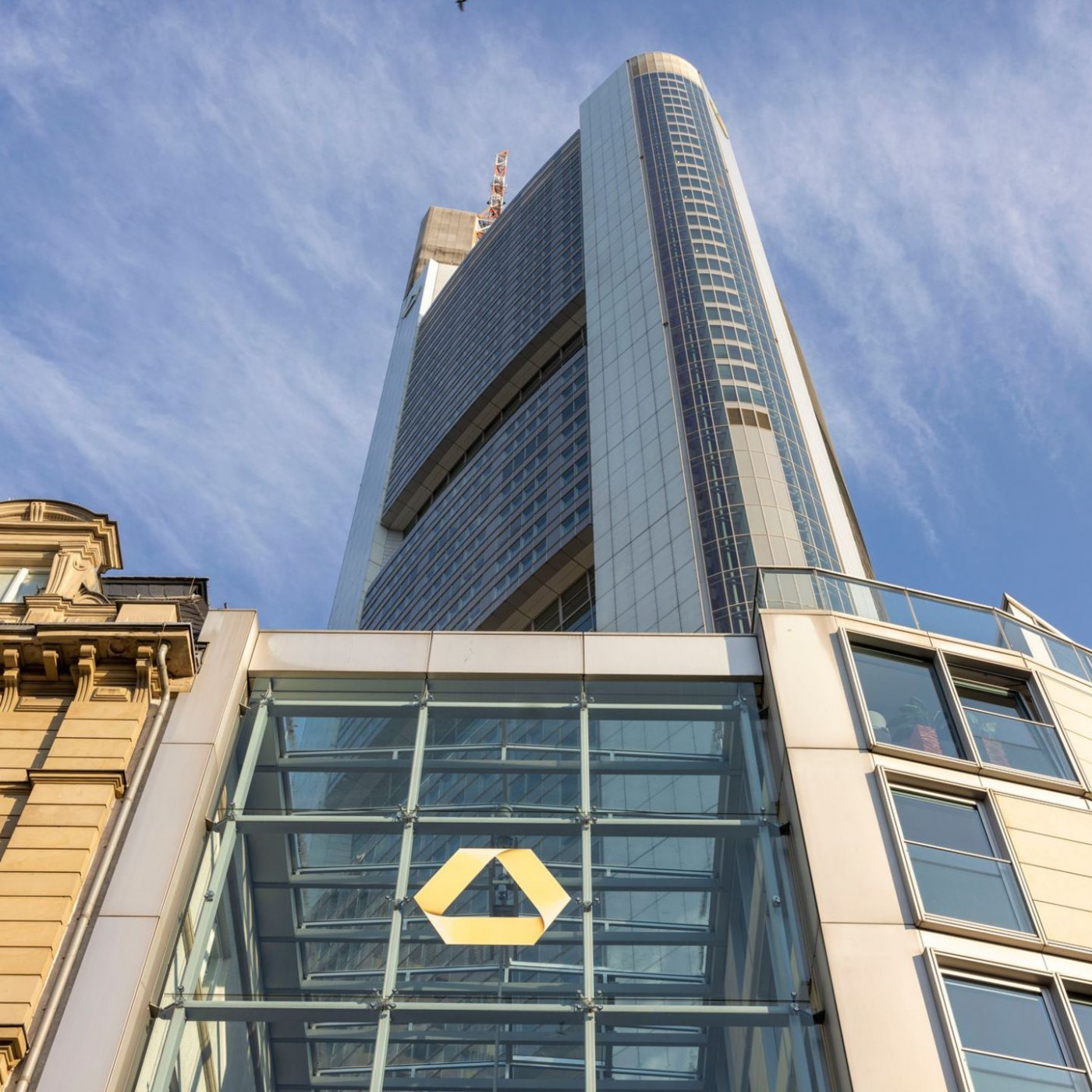 Unicredit greift nach Commerzbank – Bund verliert Mehrheit