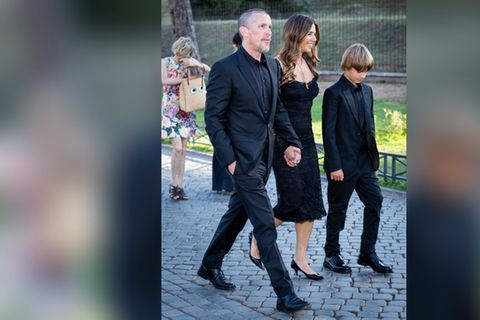 Mit Frau und Sohn bei Dolce &amp; Gabbana
