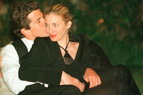Der Tag, als John F. Kennedy Jr. zusammen mit seiner Frau in den Tod stürzte