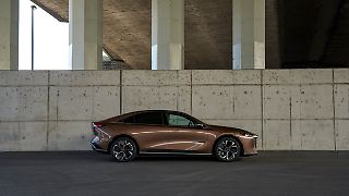 Unterwegs im neuen Mazda 6e - Solitär in der Autolandschaft