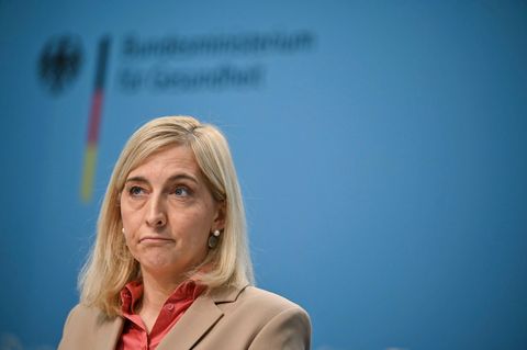 Teures Wechselspiel mit den Masken-Anwälten