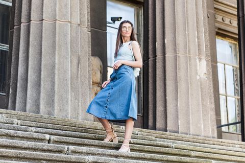 Von Mini bis Maxi: Das sind die Jeansrock-Trends 2025