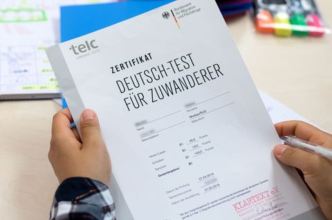 Zuwanderer verdienen über Generationen weniger