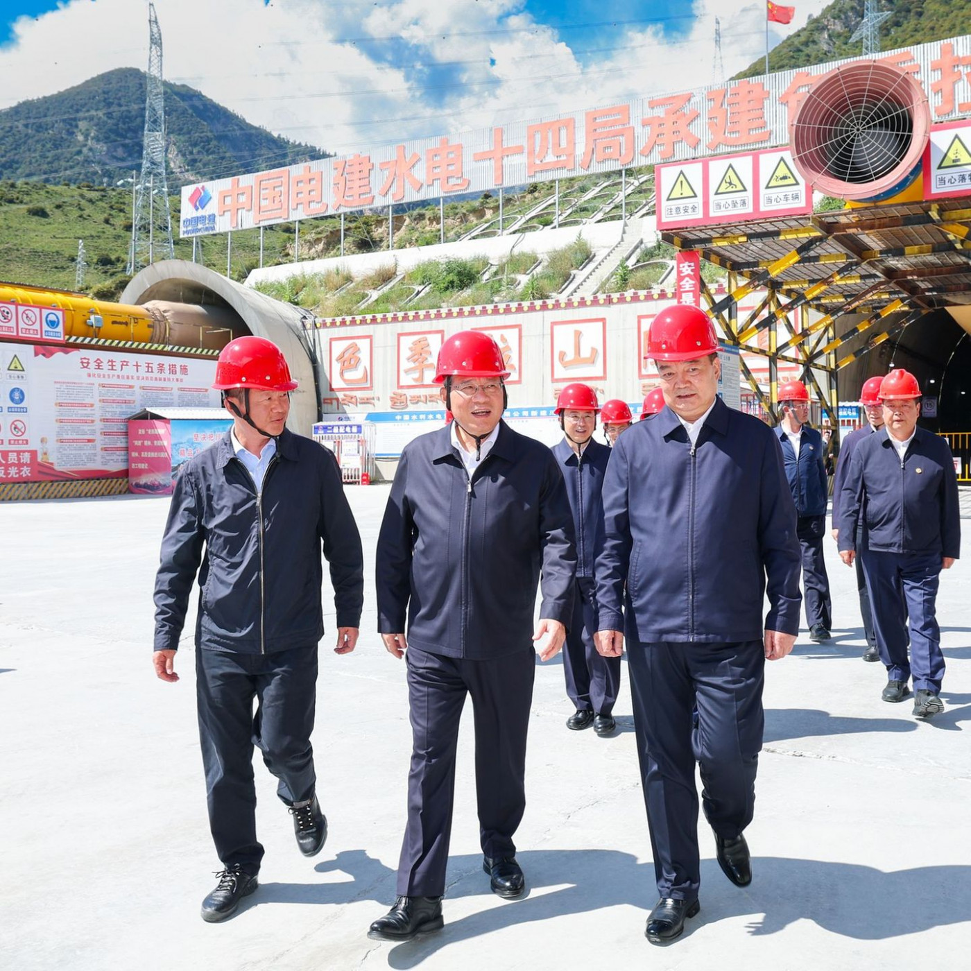 China beginnt Bau von Riesen-Staudamm in Tibet