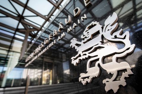 Urteil: Bank muss zu unrechtmäßigem Negativzins informieren