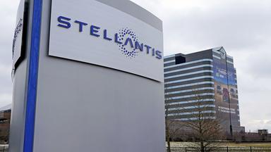 Opel-Mutter Stellantis meldet Milliardenverlust