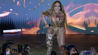 Jennifer Lopez feiert kunterbunten Geburtstag