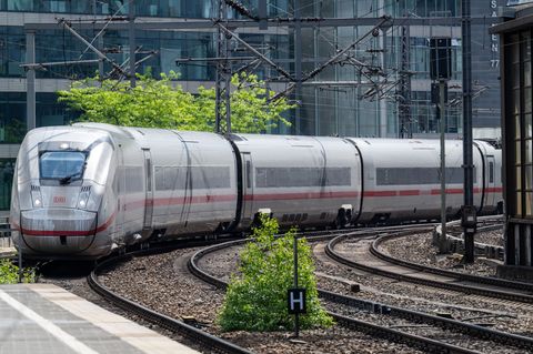 Umfrage: Knapp zwei Drittel halten Bahntickets für teuer