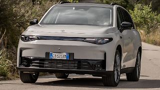 Leapmotor C10 REEV fährt mit großer Vorsicht