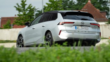 Opel Astra mit neuem PHEV-Antrieb: Mehr Leistung, mehr Reichweite